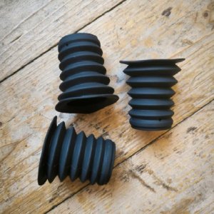 PARD - Threaded rubber eyelet
