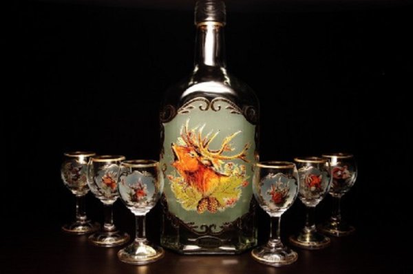 Jagerglass - Set with 0,7l bottle + 40 ml stemmed liqueur glass