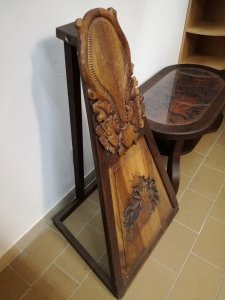 Trophy stand
