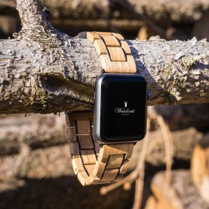 Bracelet made of wood for Smartwatch