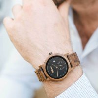 Maximilian black wooden watch