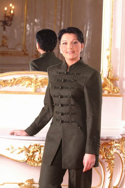 Izabella ladies hunting costume